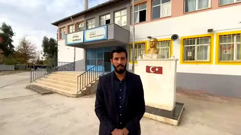 Şanlıurfa'da Öğretmen, Öğrenciyi Heimlich Manevrası ile Kurtardı